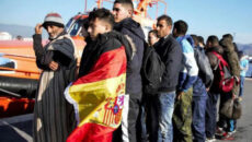 Españoles e inmigrantes. un derecho, un deber y un complejo. Jesús Cotta