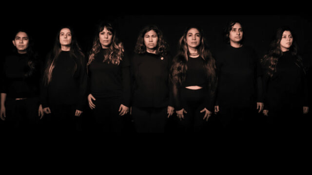 Esas latinas. Iván Vélez