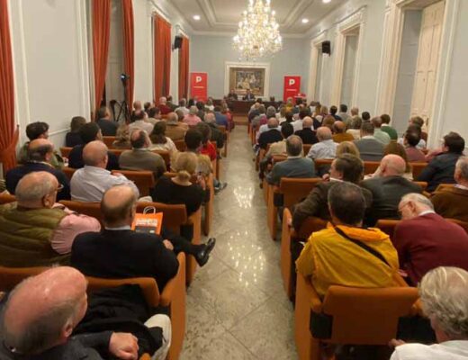 Conferencia de Marcelo Gullo en Córdoba organizada por Posmodernia