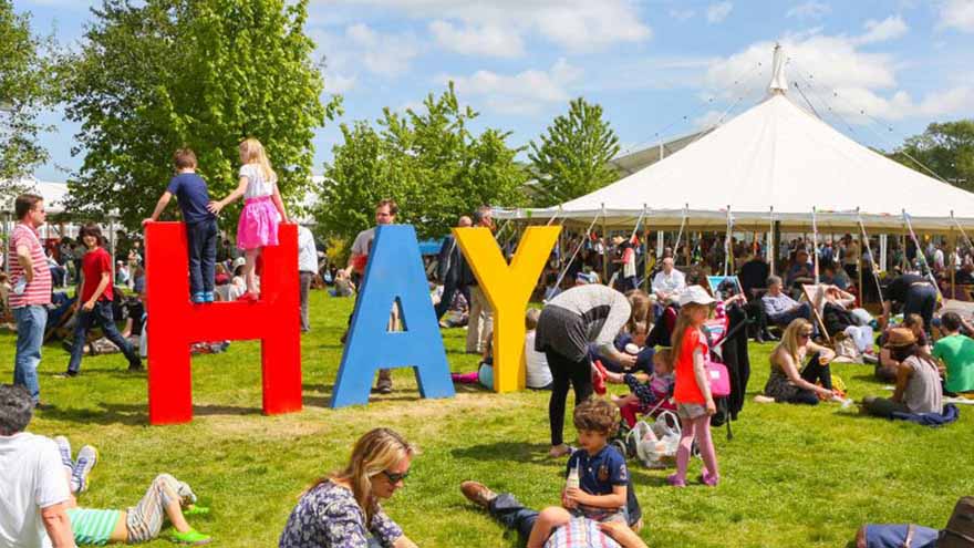 ¿Por qué los festivales de la cultura hispana los organiza Inglaterra? Mercedes Temboury