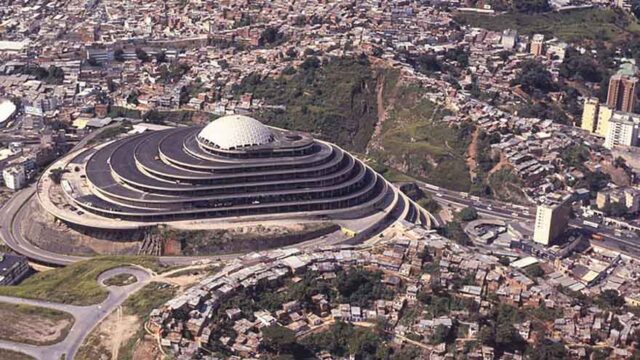 Notas helicoidales. Iván Vélez