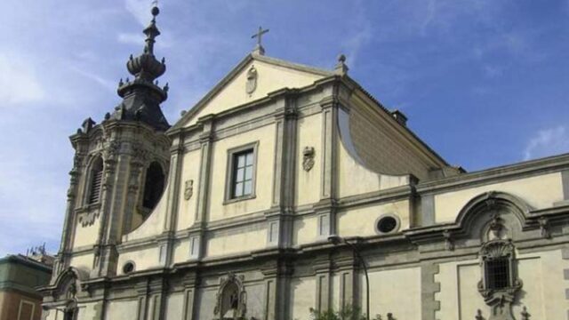 Paseando por la Villa y Corte: El Montserratico y Las Comendadoras de Santiago. Carmen Meléndez Arias